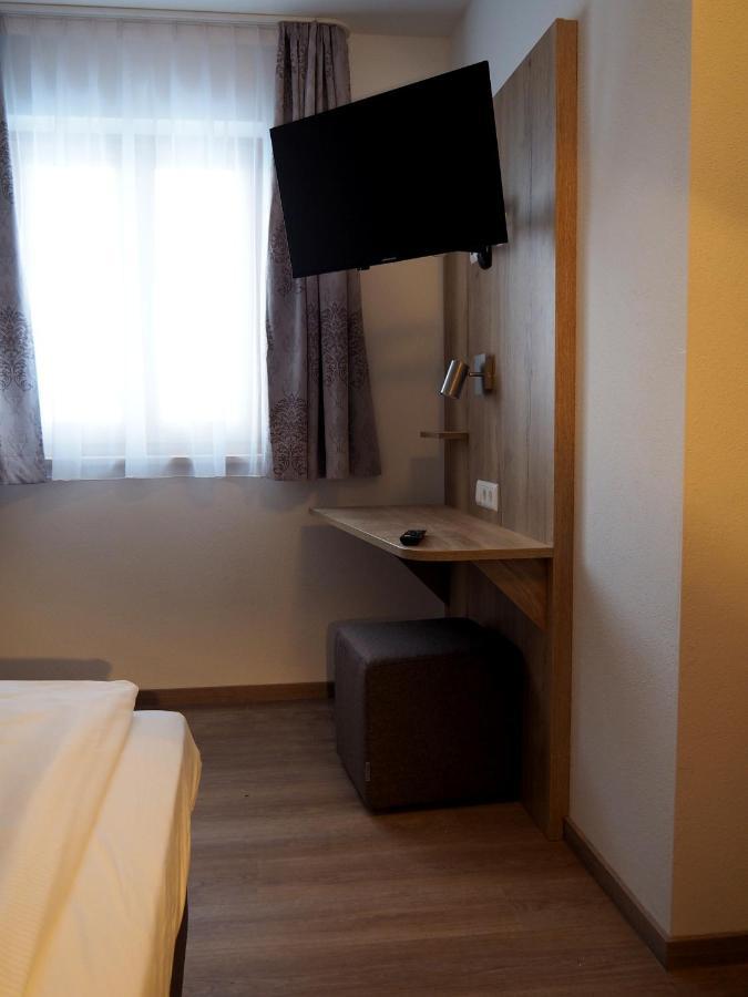 Gasthof Hotel Esterer Rosenheim Exterior photo
